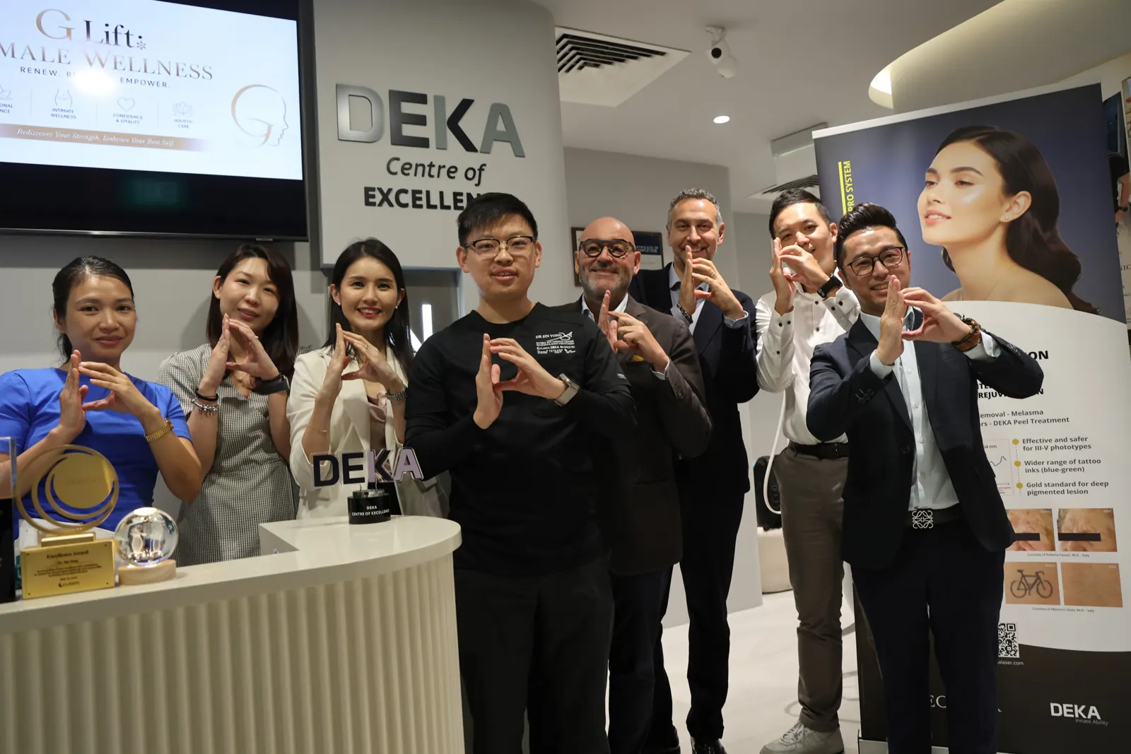 The clinic team with the DEKA delegation