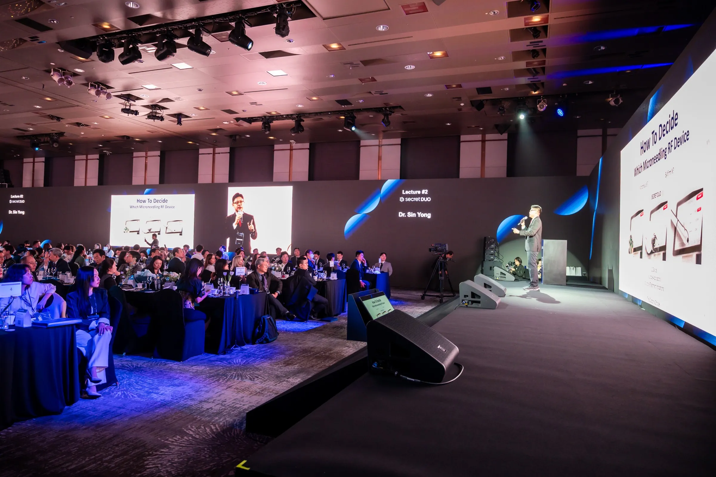 Dr Sin Yong lecturing at the CLASSYS Global Customer Summit, Seoul